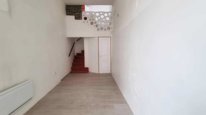 Image No.8-3 Bed Property for sale