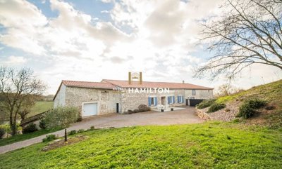 1 - Sainte-Croix, Property