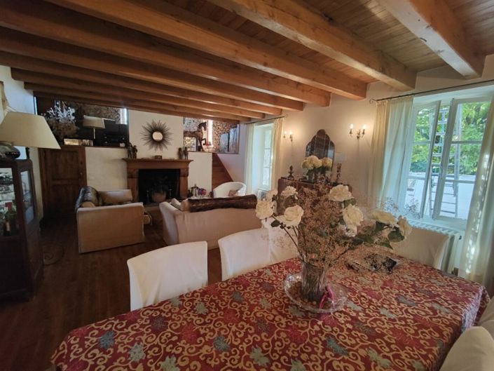 Image No.10-4 Bed House for sale