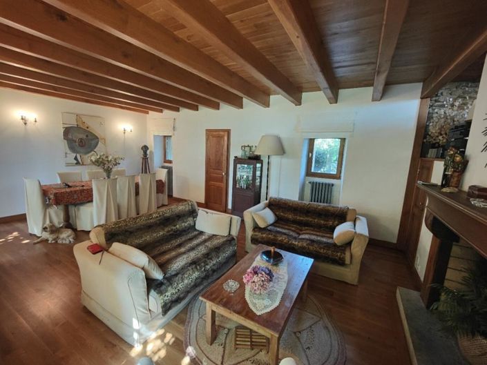 Image No.12-4 Bed House for sale