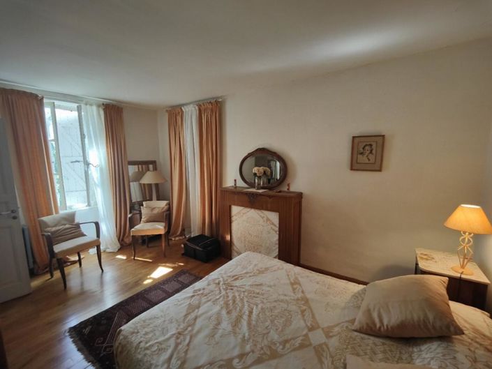 Image No.17-4 Bed House for sale