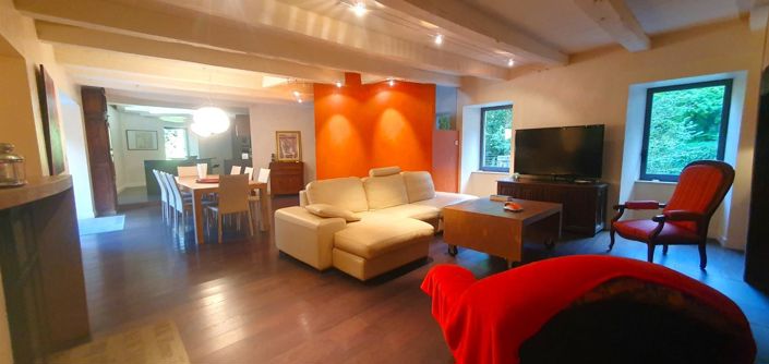 Image No.15-6 Bed Property for sale