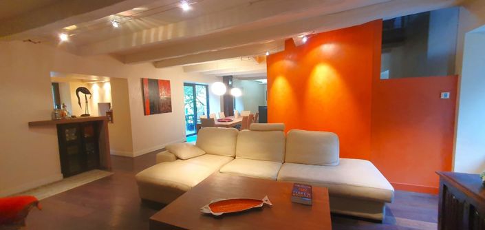 Image No.6-6 Bed Property for sale