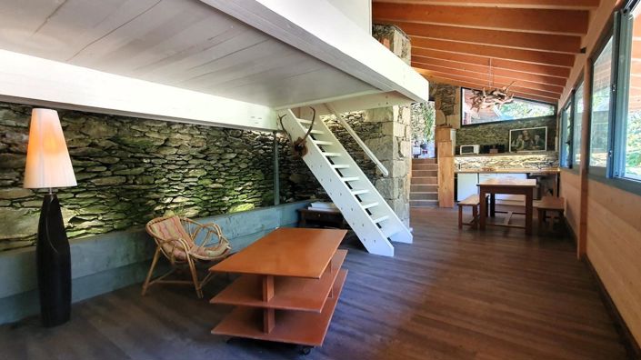 Image No.9-6 Bed Property for sale