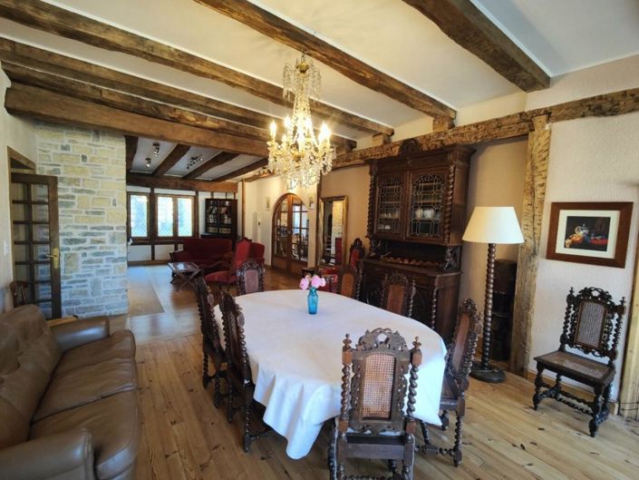 Image No.13-6 Bed House for sale