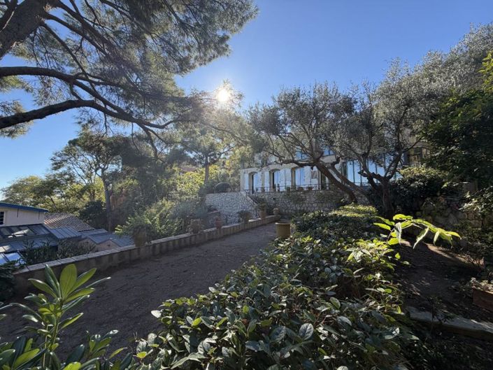 Image No.12-5 Bed House for sale