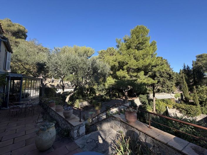 Image No.15-5 Bed House for sale