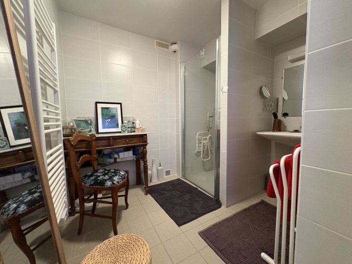 Image No.7-6 Bed Property for sale