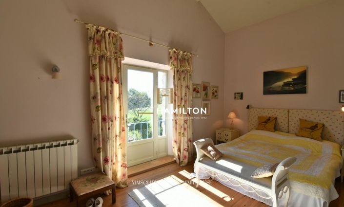 Image No.6-6 Bed Property for sale