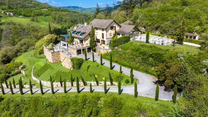 Image No.2-6 Bed Property for sale