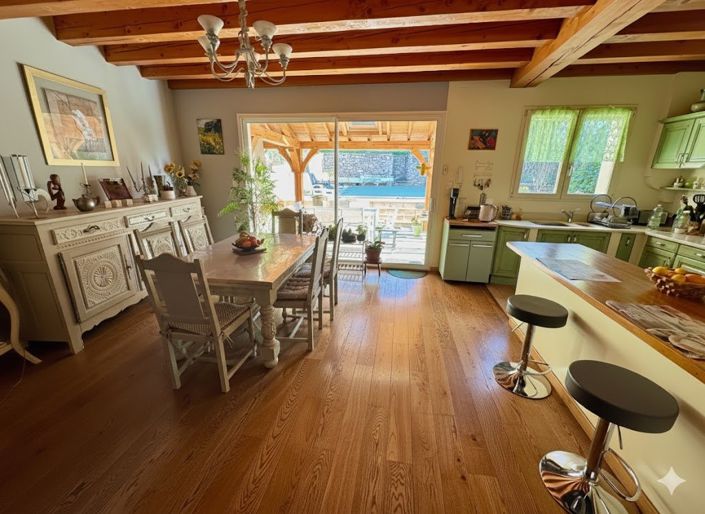 Image No.3-Propriété de 6 chambres à vendre à Entraygues-sur-Truyère