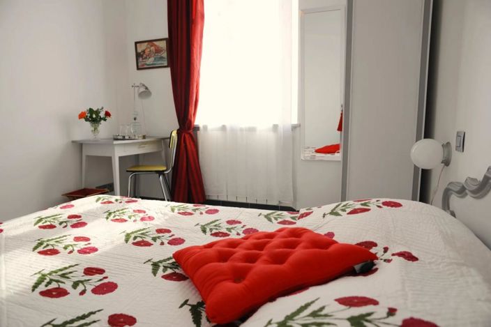 Image No.8-9 Bed Property for sale