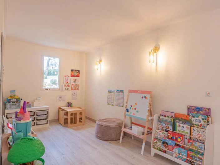 Image No.12-Villa de 4 chambres à vendre à Valbonne