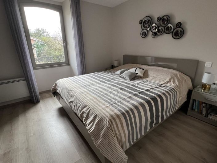 Image No.4-2 Bed Property for sale