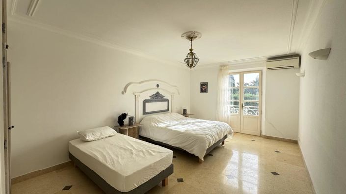 Image No.14-Villa de 6 chambres à vendre à Mollégès