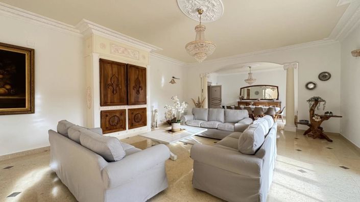 Image No.5-Villa de 6 chambres à vendre à Mollégès