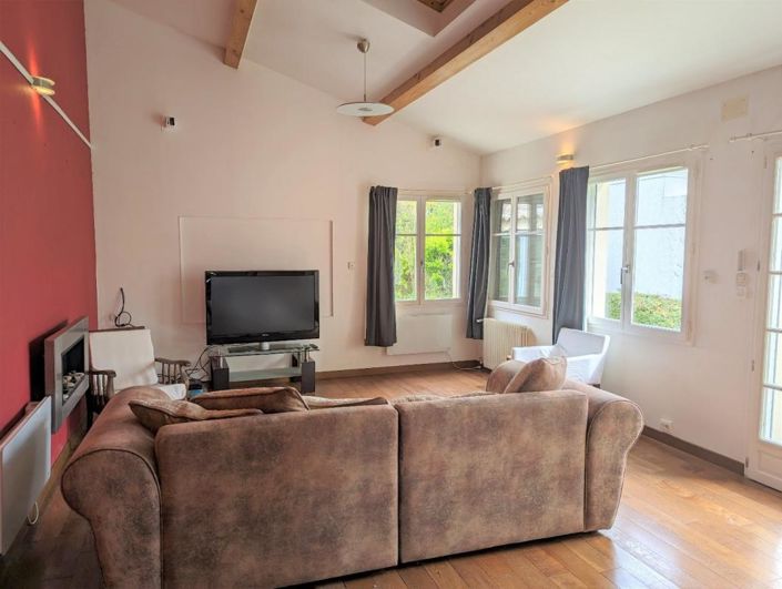 Image No.3-Propriété de 3 chambres à vendre à Saint-Jean-d'Angély