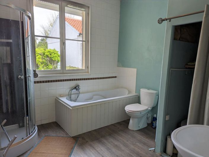 Image No.6-Propriété de 3 chambres à vendre à Saint-Jean-d'Angély