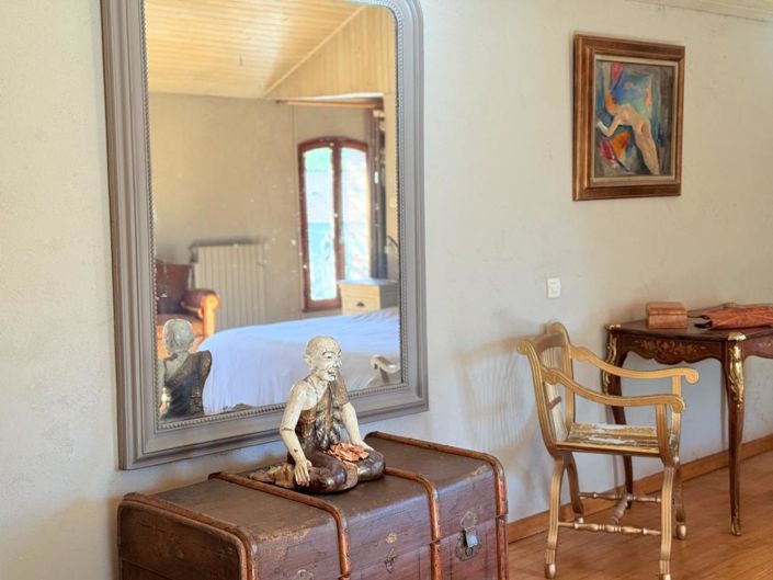 Image No.17-3 Bed Property for sale