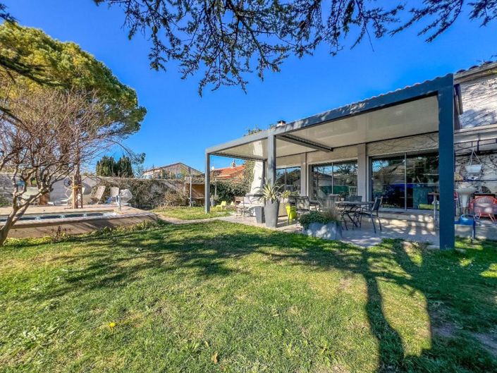 Image No.2-4 Bed Villa for sale