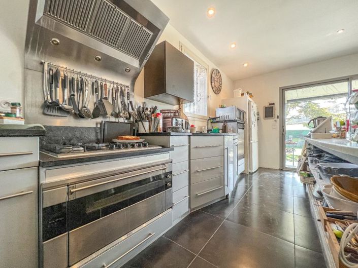 Image No.4-4 Bed Villa for sale