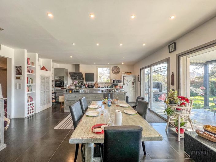 Image No.6-4 Bed Villa for sale