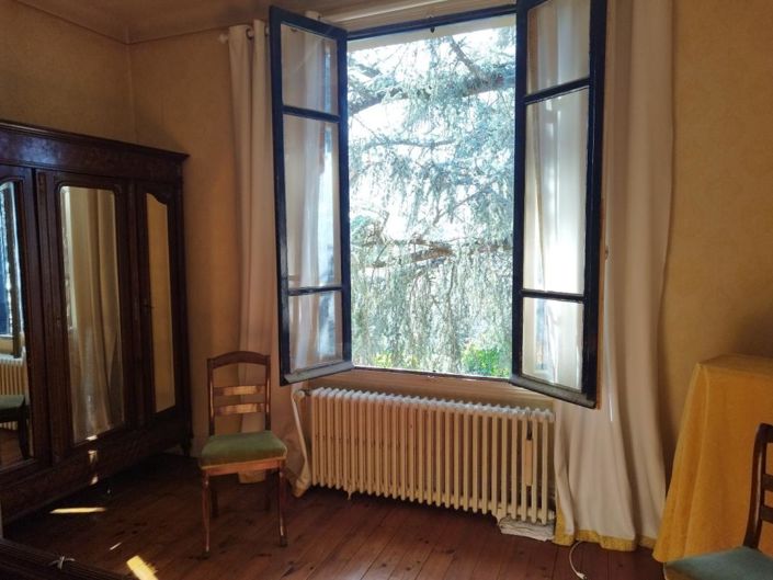 Image No.15-4 Bed Property for sale