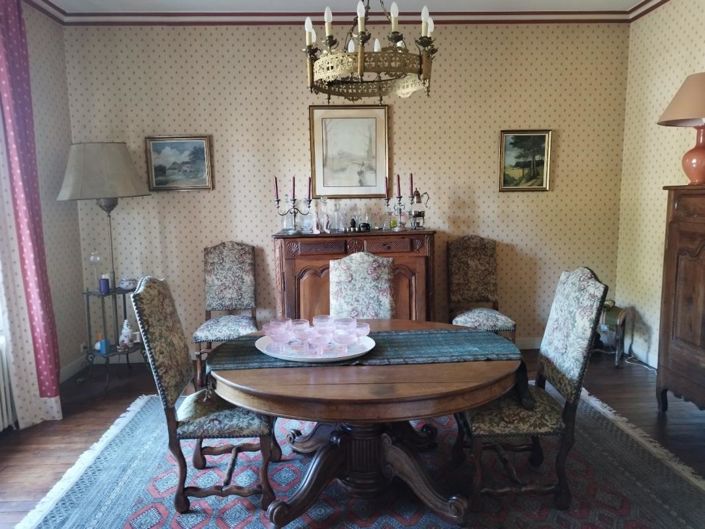 Image No.8-4 Bed Property for sale