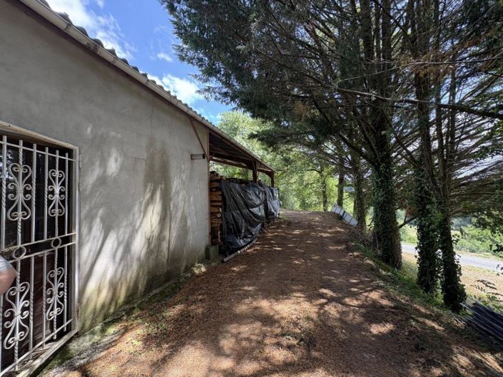 Image No.4-Propriété de 4 chambres à vendre à Saint-Mamet-la-Salvetat