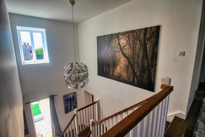 Image No.6-5 Bed Property for sale