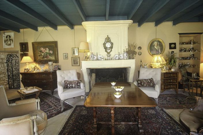 Image No.6-3 Bed Property for sale