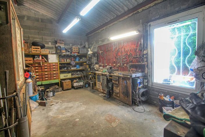 Image No.11-3 Bed House for sale