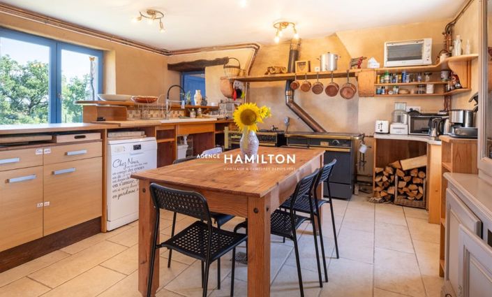 Image No.4-7 Bed Property for sale