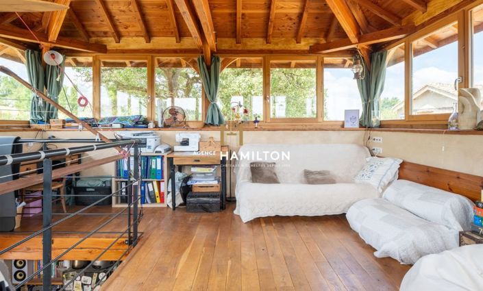 Image No.5-7 Bed Property for sale