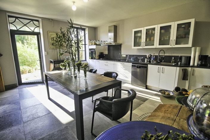 Image No.4-5 Bed Property for sale