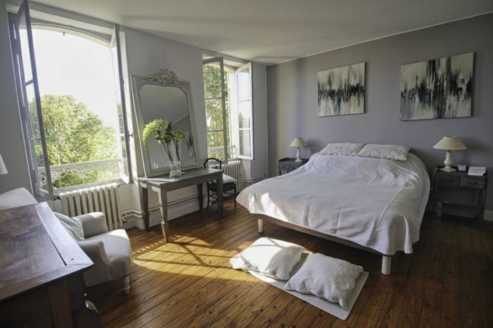 Image No.5-5 Bed Property for sale