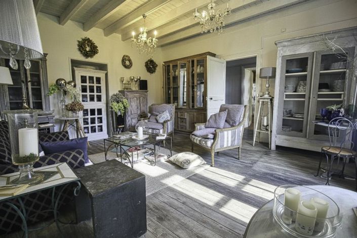 Image No.6-5 Bed Property for sale