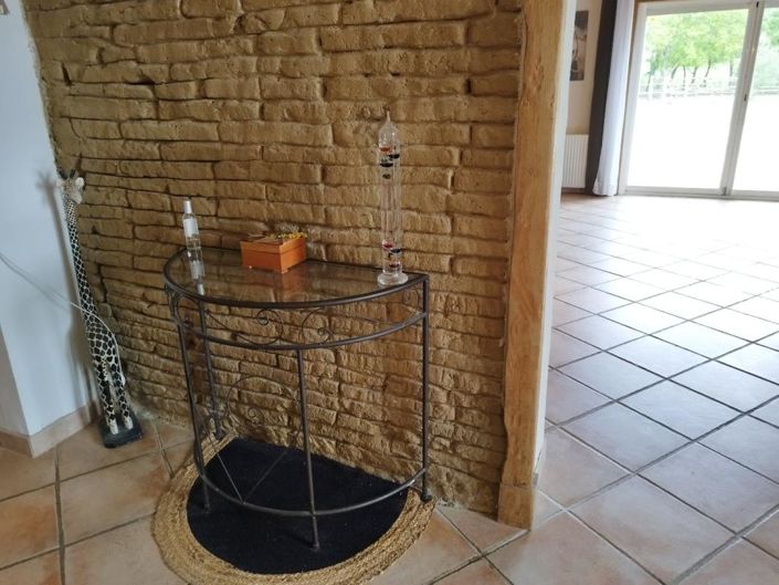 Image No.15-6 Bed Property for sale