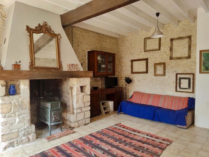 Image No.17-5 Bed Property for sale