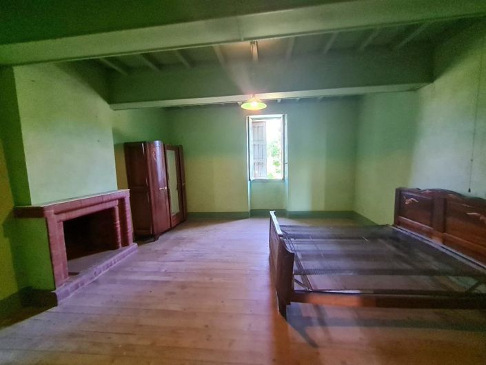 Image No.11-3 Bed House for sale