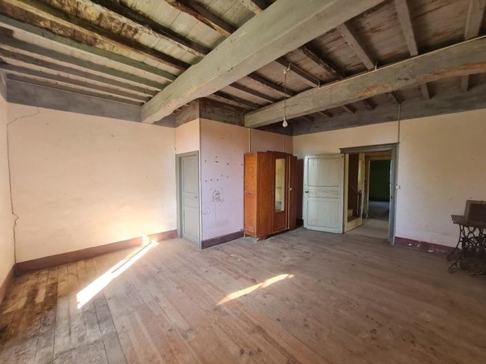 Image No.9-3 Bed House for sale