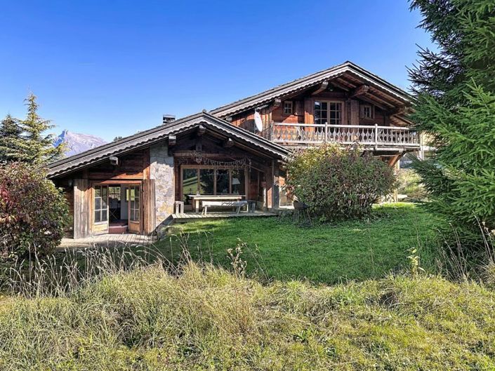 Image No.3-7 Bed Chalet for sale