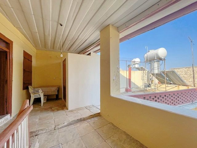 Image No.17-5 Bed House for sale