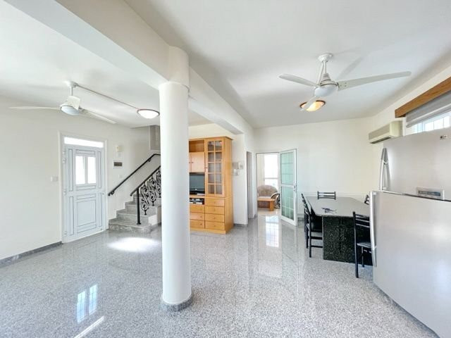 Image No.11-3 Bed House for sale