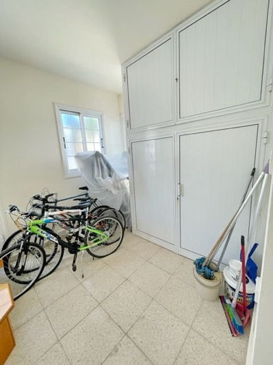 Image No.14-3 Bed House for sale