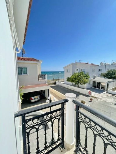 Image No.19-3 Bed House for sale