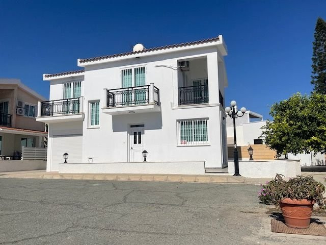 Image No.2-3 Bed House for sale