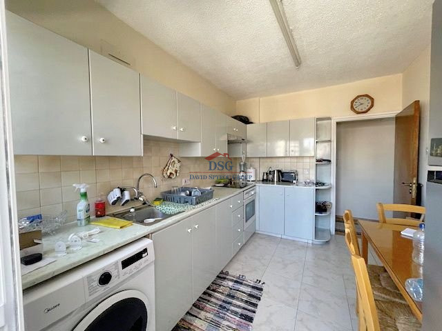 Image No.8-Appartement de 2 chambres à vendre à Faneromeni