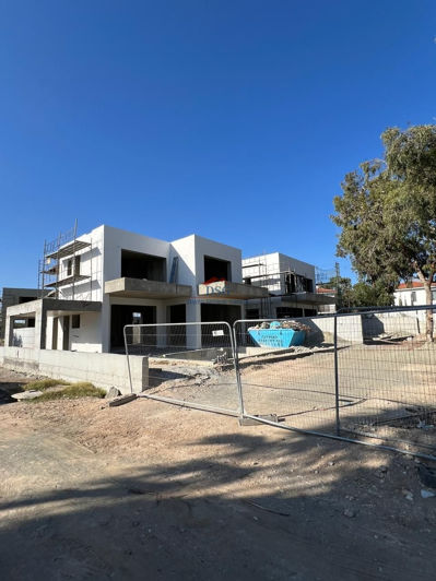 Image No.12-3 Bed House for sale