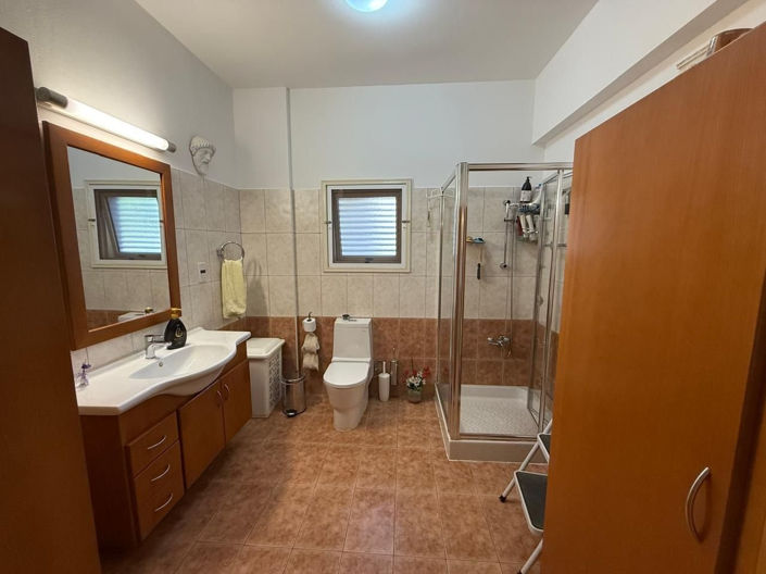 Image No.27-3 Bed House for sale